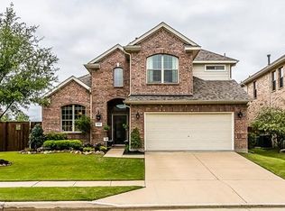 613 Lake Point Dr, Little Elm, TX 75068