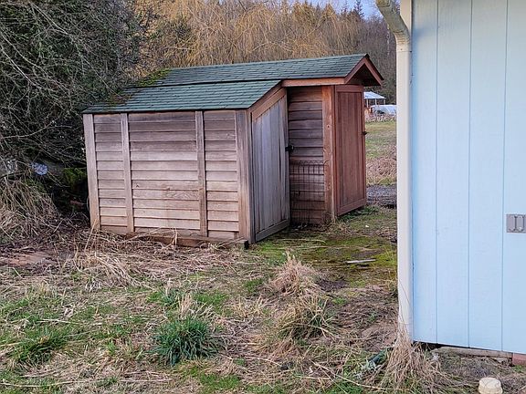 shed available for tenant use