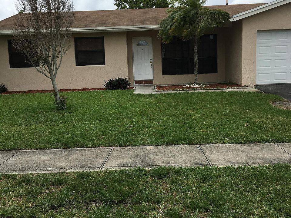 1st image of 11921 NW 36th Pl