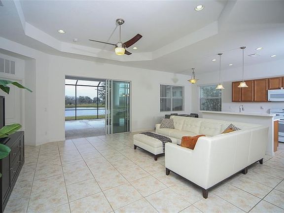4th image of 4713 Claremont Park Dr