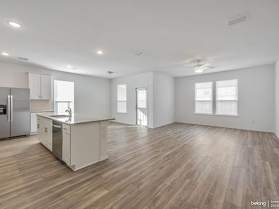 4th image of 1221 Lackley Dr