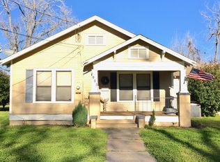 905 S Madison St, La Grange, TX 78945