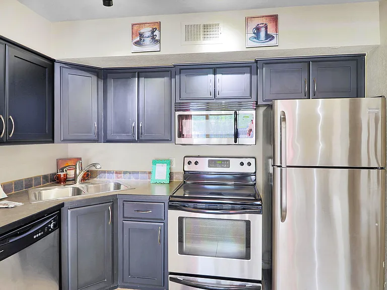 Garden Park Apartments — Photo 7