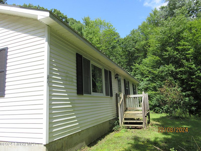 4th image of 89 Buttermilk Falls Road