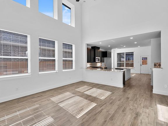 7th image of this home
