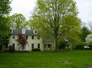 91 Middlesex Ct, Slingerlands, NY 12159