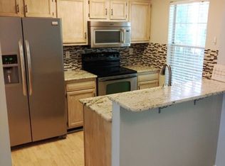 8117 Circle Tree Ln, Charlotte, NC 28277