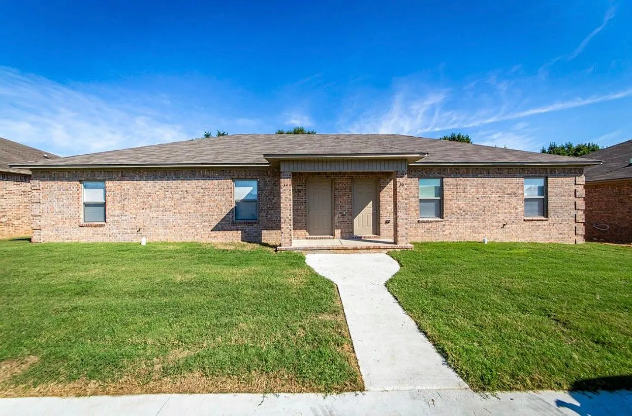 47 Sundown Dr — Photo 1