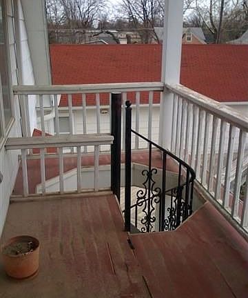 4th image of 612 N Grand St