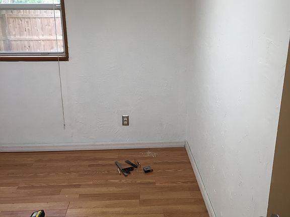 N.E. room facing East.