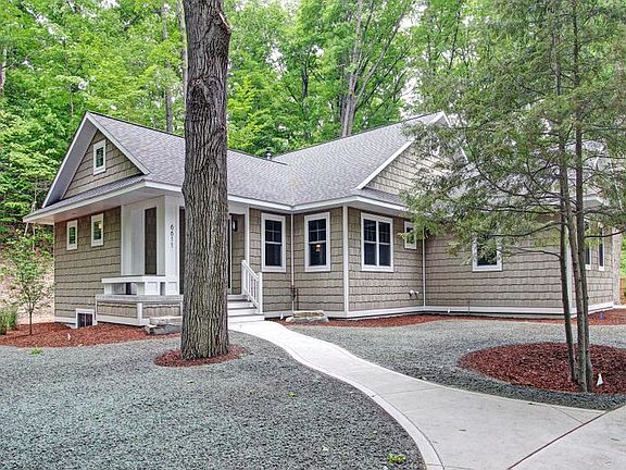 2nd image of 6611 Wildwood Dr