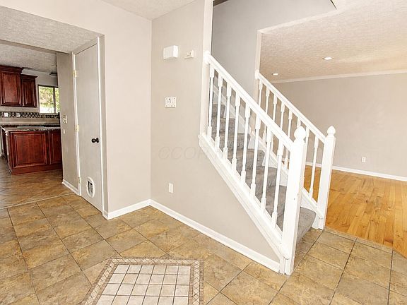 3rd image of 2515 Pressmen Dr