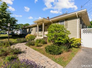 48 Prospect Avenue, East Lyme, CT 06357