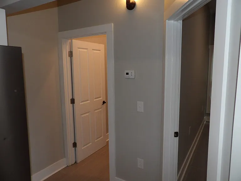 609 Taylor Ave — Photo 32