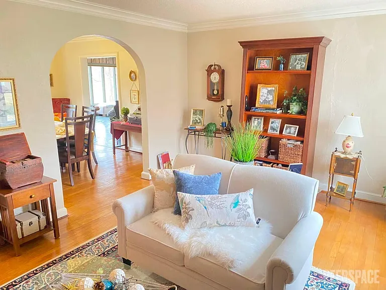 501 NE Barnes Ave — Photo 30