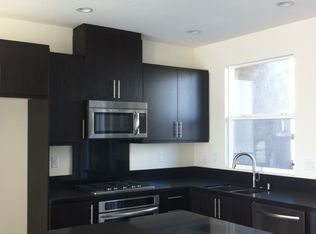 7891 Stylus Dr, San Diego, CA 92108