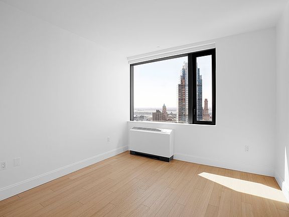 3rd image of 10 City Pt APT 41D