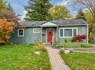 1220 Westport Rd, Ann Arbor, MI 48103