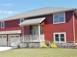 188 10th St SW, Strasburg, OH 44680
