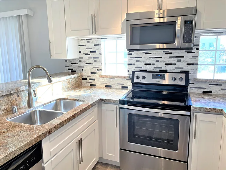 2111 Sealion Dr — Photo 42