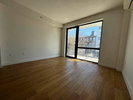 Rented by Rumah Realty Inc | media 7