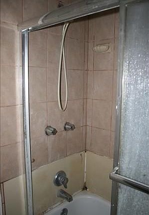 4th image of 6857 Peck Dr