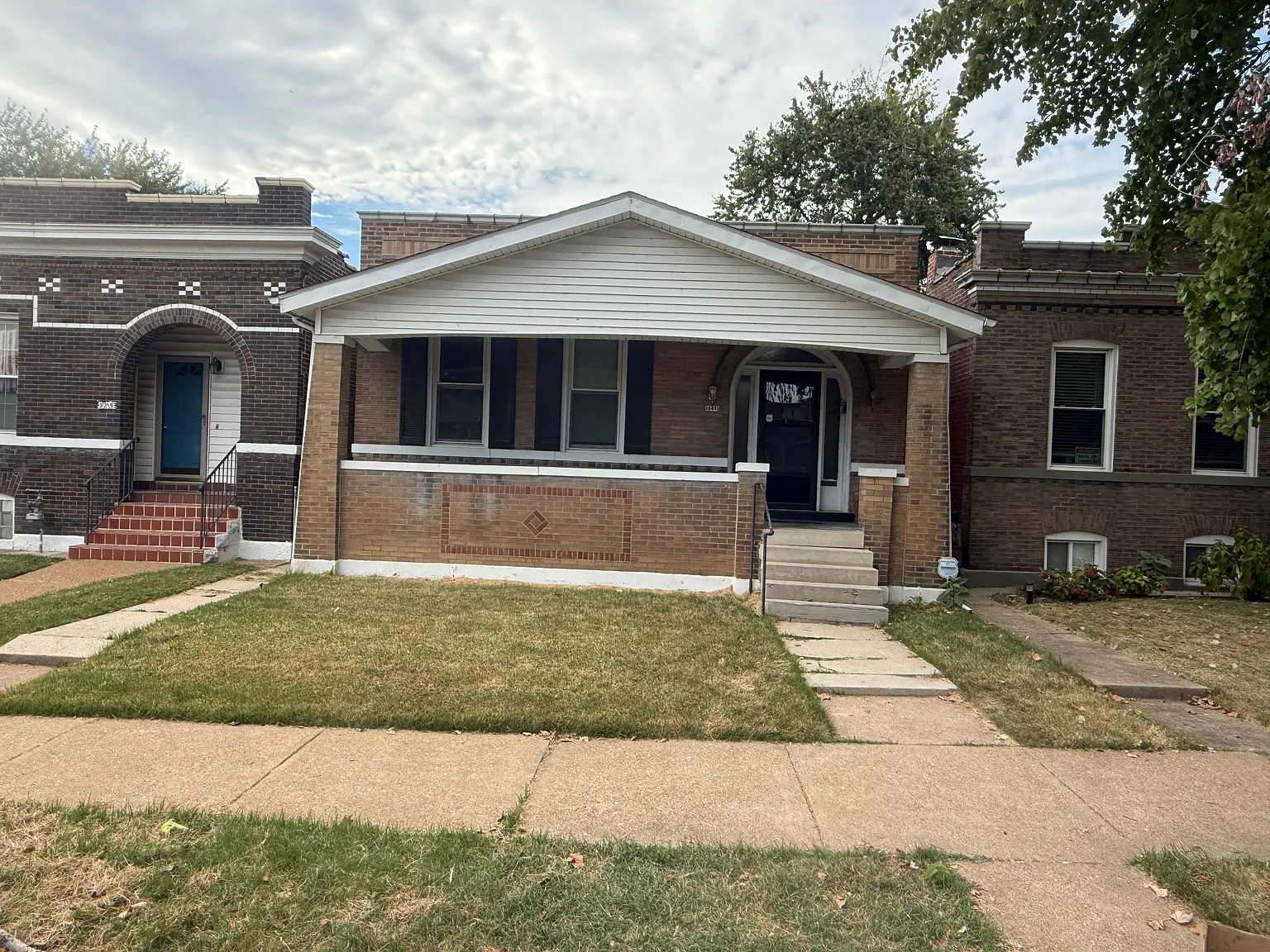 3 bed, 1350 sqft, $1,700 — Photo 1