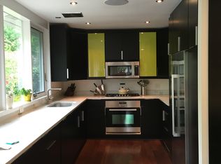 1912 Marthas Rd, Alexandria, VA 22307