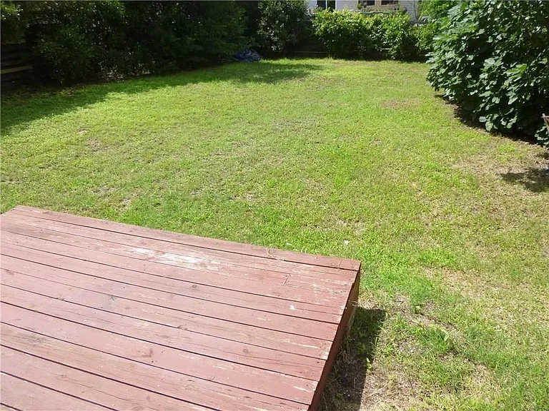 2704 Vinson Ct — Photo 6