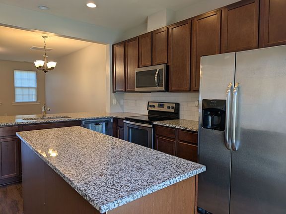 3rd image of 2706 Tranquil Oak Pl