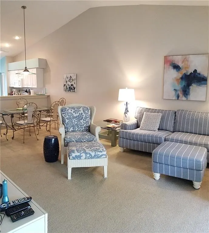 2 bed, 2.0 bath, 1333 sqft, $4,995 — Photo 3