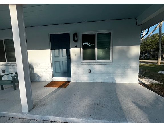 5th image of 615 Azalea Ln #4B
