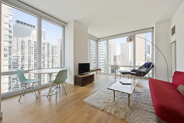 Rented by Nest Seekers International | media 14