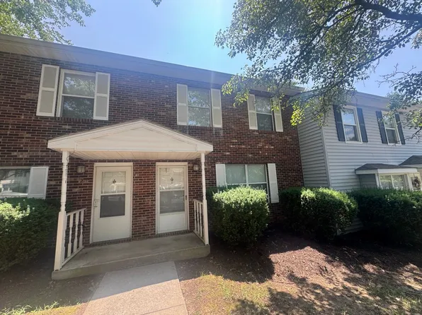212 Janie Ln, Blacksburg, VA 24060