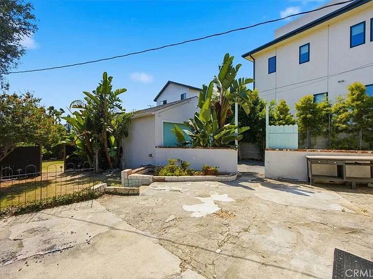 422 S Juanita Ave — Photo 22