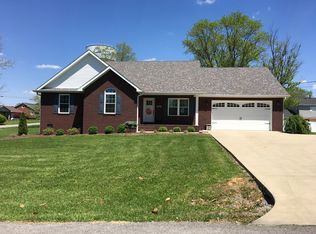 208 Hilltop Dr, Campbellsville, KY 42718