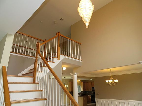 4th image of 15 Alyssa Rose Ln