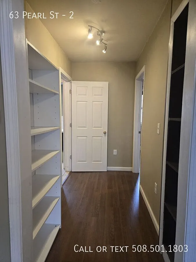 Sunny & Inviting 1 Bedroom — Photo 4