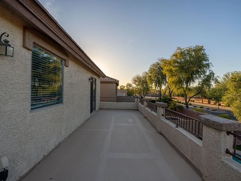 1546 E Nightingale Ln — Photo 75