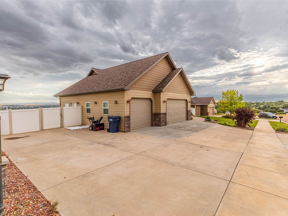 1008 Skyline Ct, Great Falls, MT 59404 Zillow