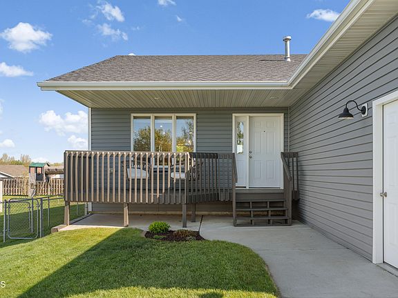 4th image of 44 McGinnis Way