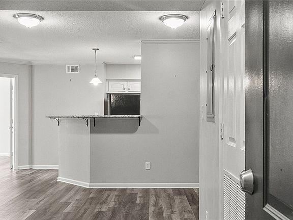 2nd image of 2301 Veterans Memorial Pkwy APT 408