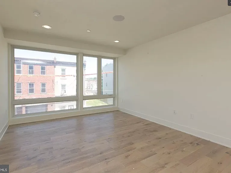 Newly Constructed Apartments in Fishtown — Photo 4
