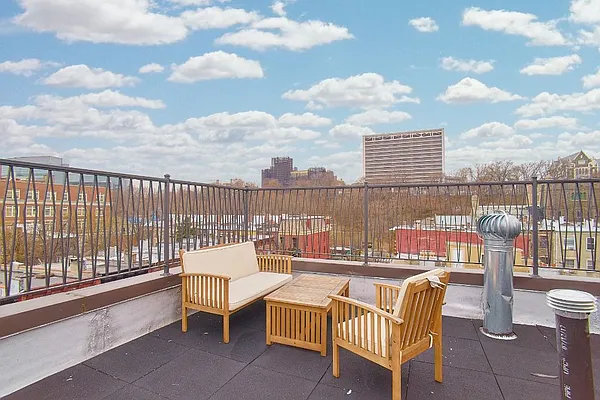 Rented by Living New York | media 11