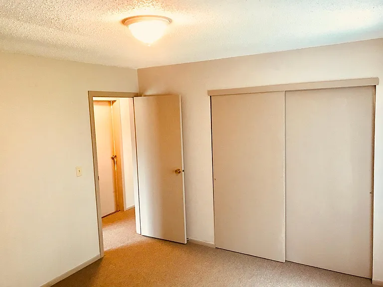 605 E Main St #7 — Photo 10
