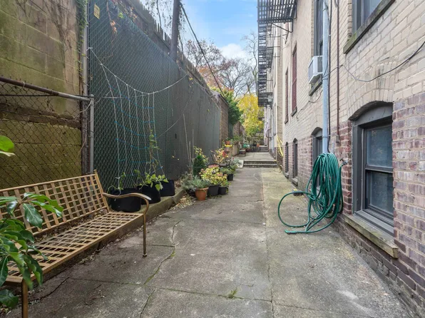 270 Harrison Avenue image 18 of 24