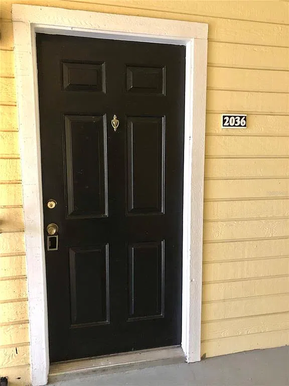 1 bed, 1.0 bath, 627 sqft, $1,300 — Photo 2