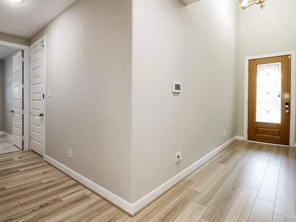 2034 Woodland Pine Ct, Conroe, TX 77384