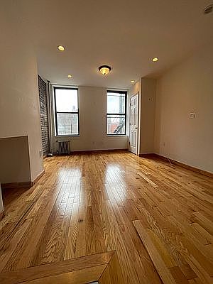 1st image of 9 Eldridge St #13
