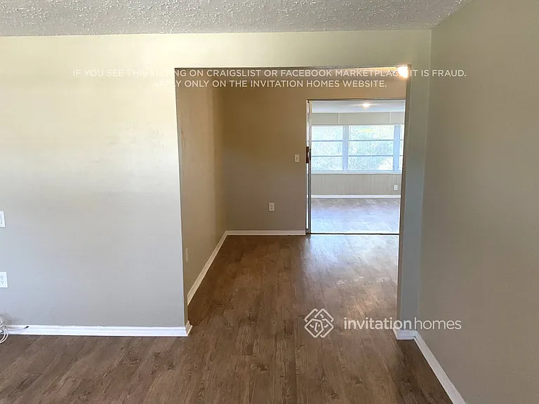 2824 Seaspray St — Photo 2